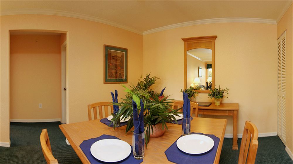 Mainsail Tampa Extended Stay Buitenkant foto